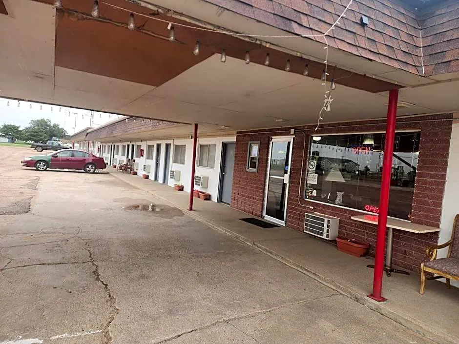 1st Inn By OYO Quinter Hwy 70 KS hotel hero