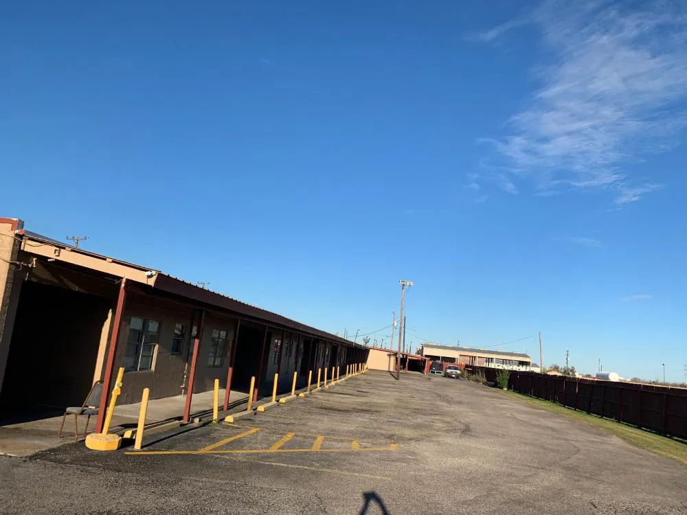 Economy inn hotel hero