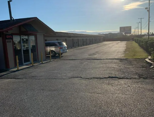 Economy inn hotel detail image 1