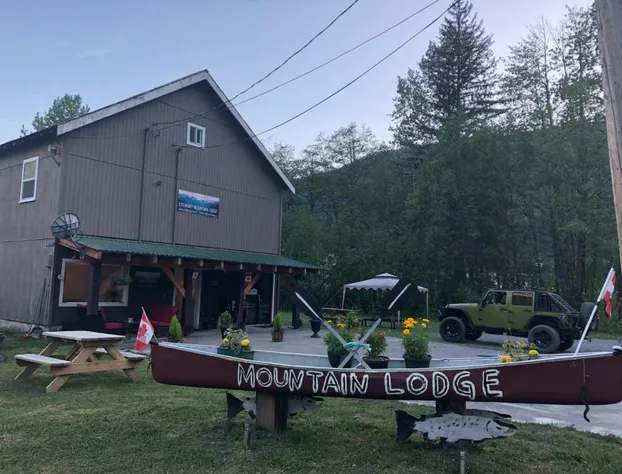 Stewart Mountain Lodge hotel detail image 3