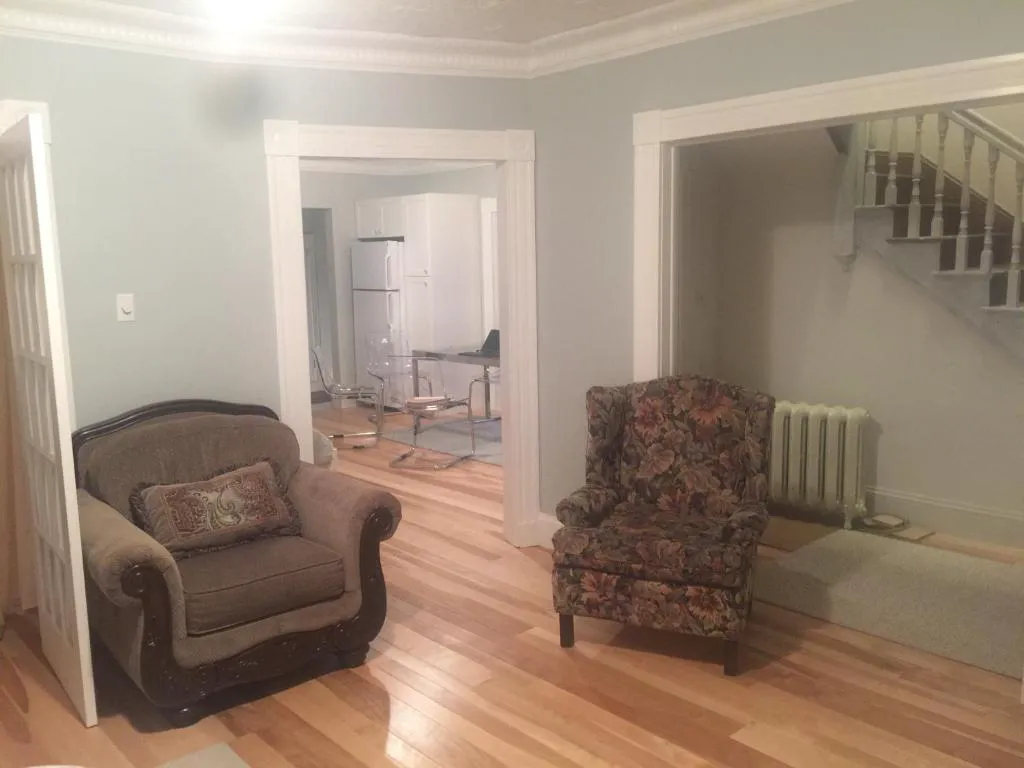 Breakwater Lodge hotel hero