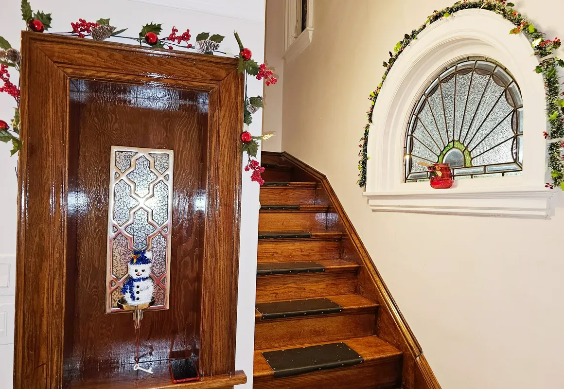 Winnipeg Holiday hotel hero