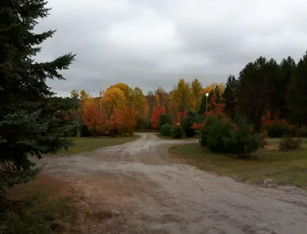 Four Seasons Algonquin Cabins hotel detail image 1