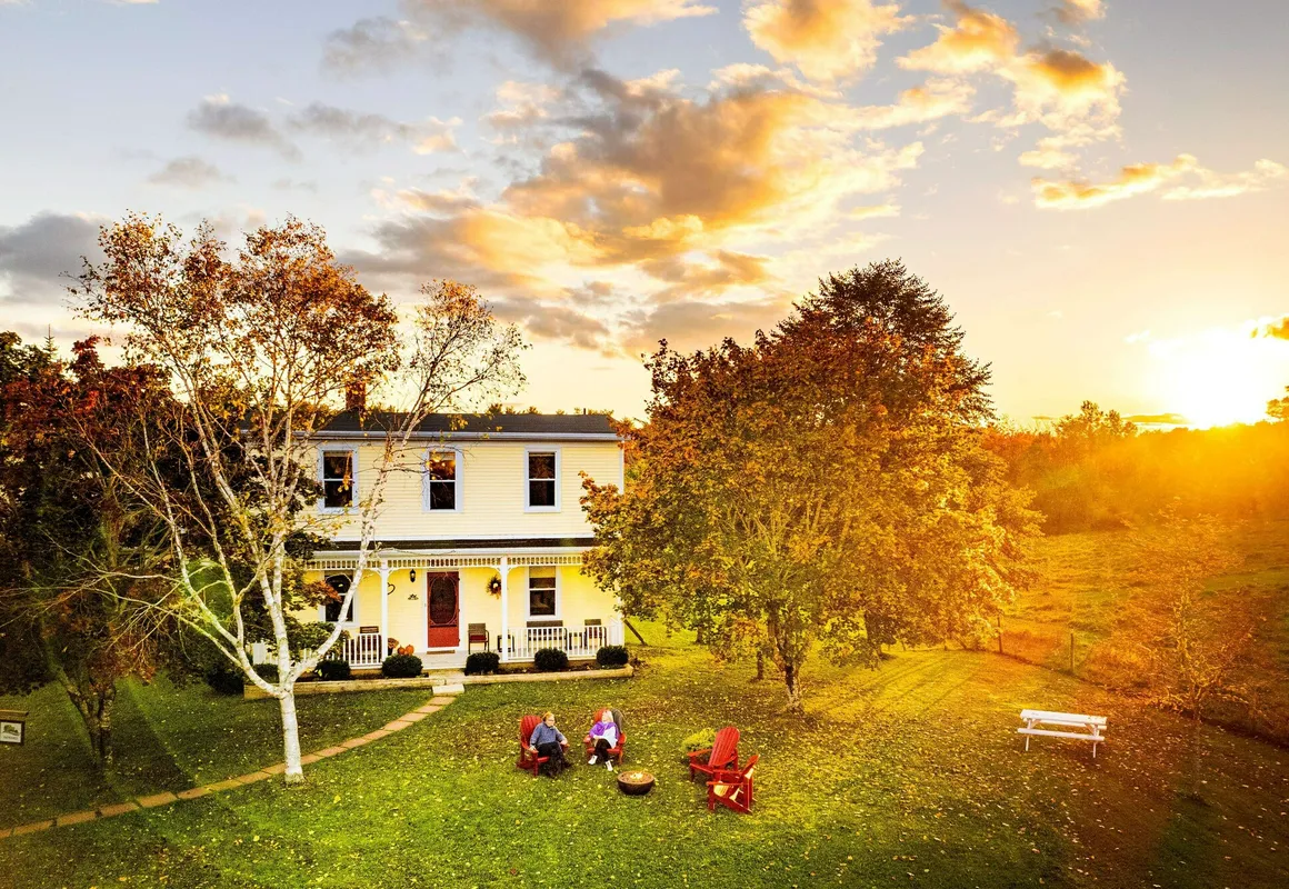 River Ridge Lodge hotel hero