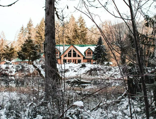 Cowichan River Lodge hotel detail image 1