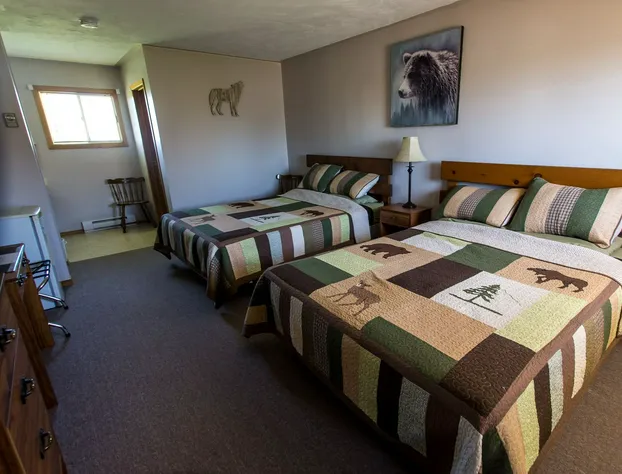 Bear Tracks Inn hotel detail image 2