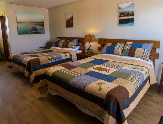 Bear Tracks Inn hotel detail image 4