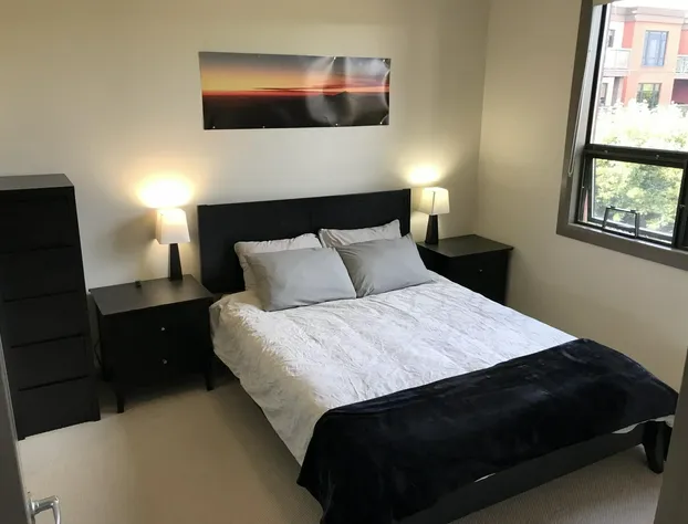 Upper Floor w/ Courtyard View #550 hotel detail image 4