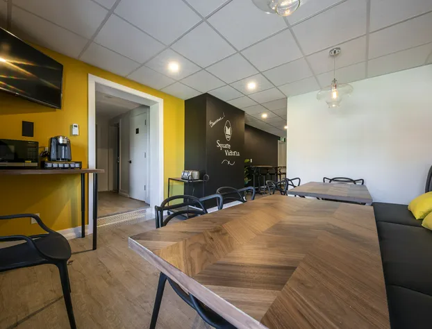 Square Victoria Maison Hôtelière hotel detail image 4