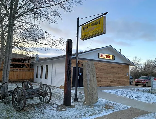 Jolly Giant Pub & Motel hotel detail image 3