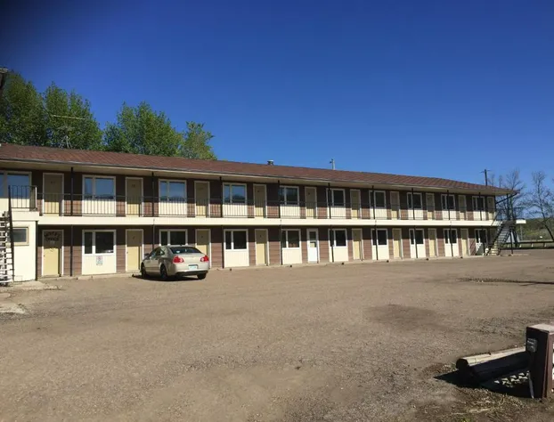 Jolly Giant Pub & Motel hotel detail image 1