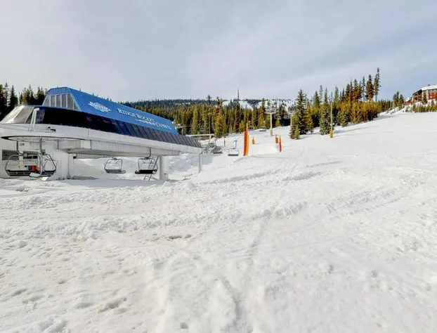 Blacksmith Lodge 7 hotel detail image 1