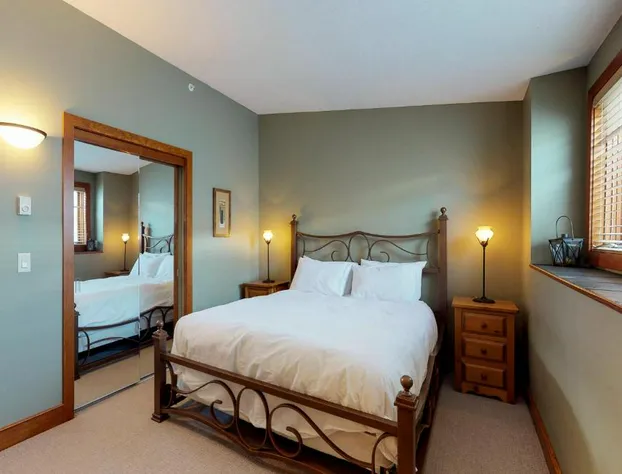 Blacksmith Lodge 7 hotel detail image 4