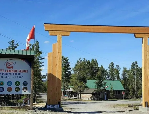 Barney’s Lakeside Resort hotel detail image 2