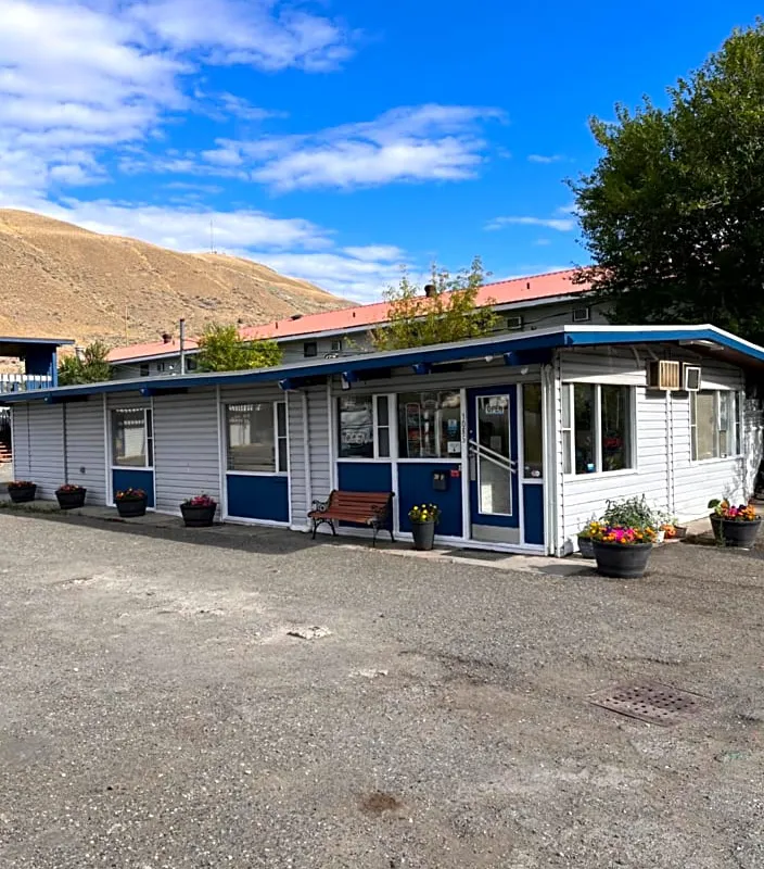 Sundowner Motel hotel hero