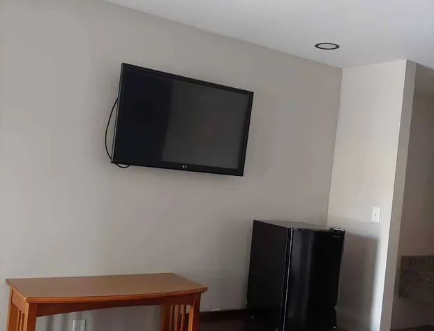 Budgetel Inn & Suites hotel detail image 2