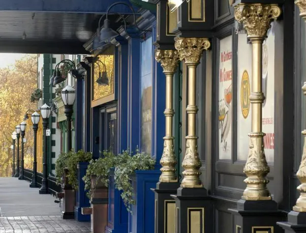 Irish Cottage Inn & Suites hotel detail image 3