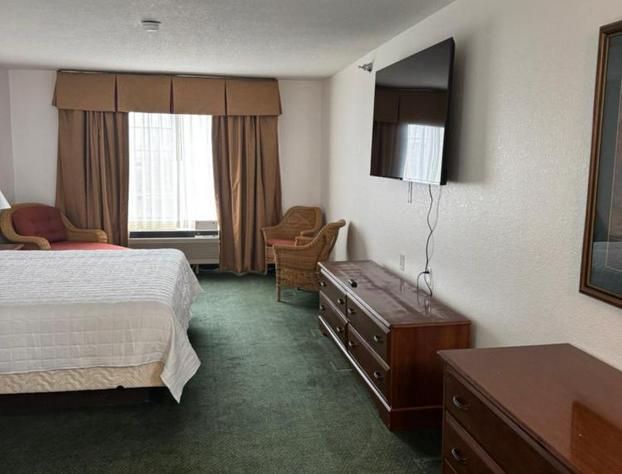 Garrison Inn & Suites hotel detail image 3