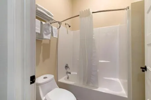 Quality Inn & Suites Elgin hotel detail image 2