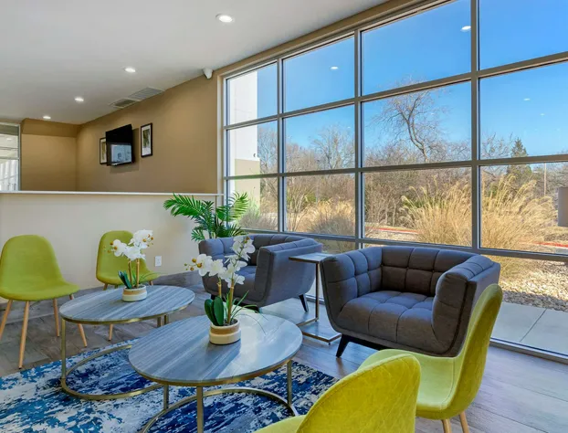 Quality Inn & Suites hotel detail image 2