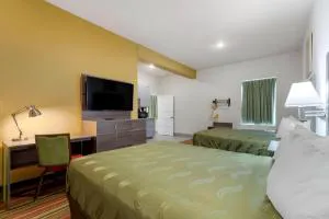 Quality Inn & Suites Elgin hotel detail image 1