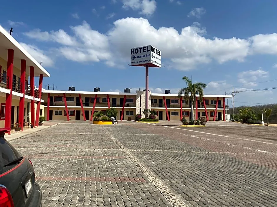 El Descanso Inn hotel hero
