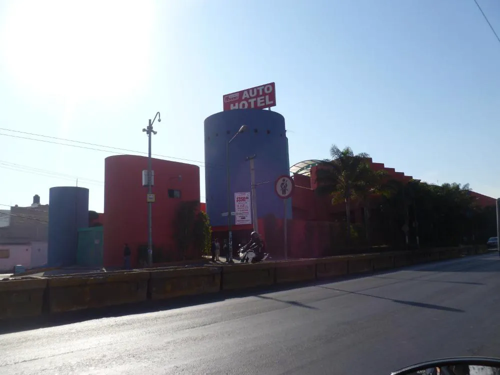 Auto Hotel Rosso hotel hero