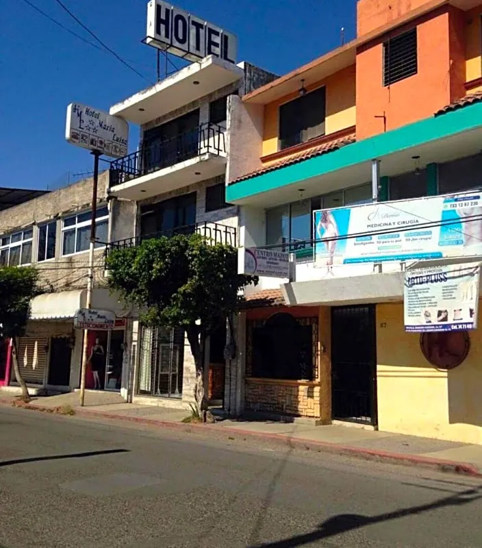 Hotel Maria Luisa hotel hero