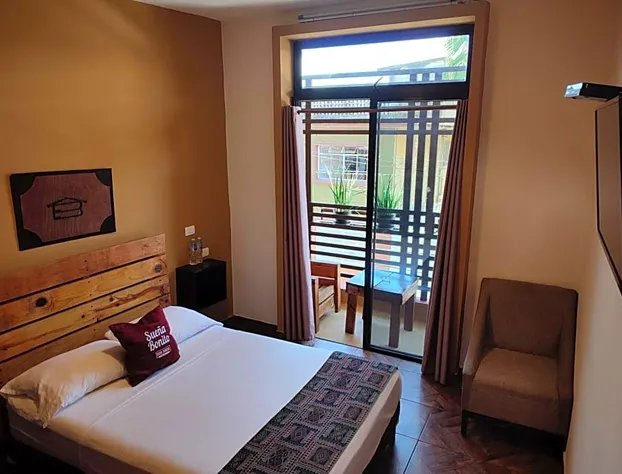 Casa Bonita Hotel y Hostal hotel detail image 4