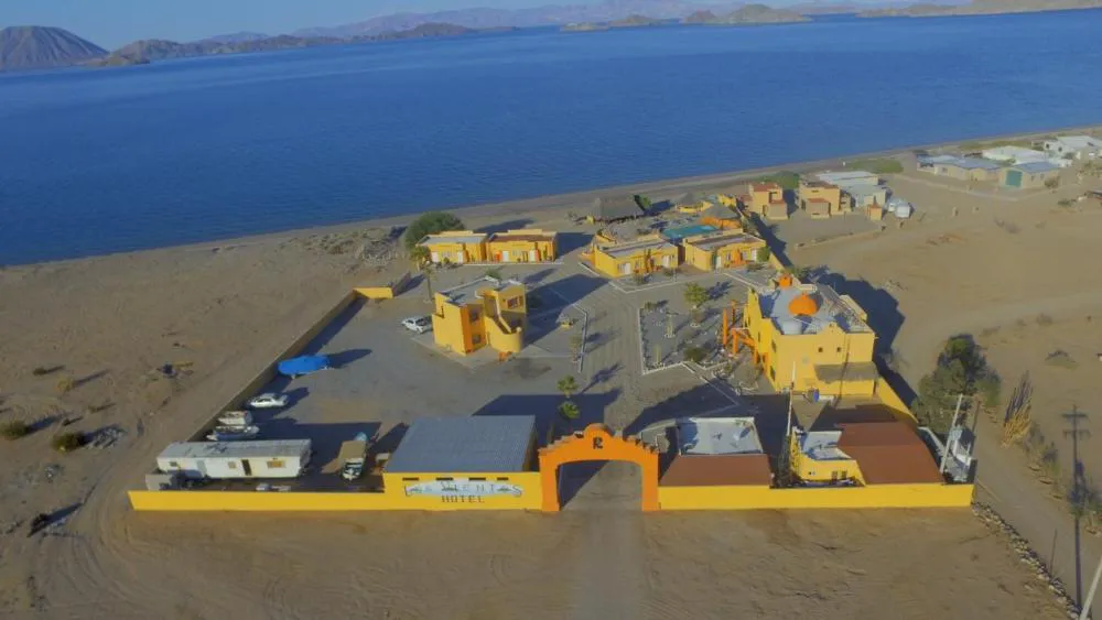 Los Vientos Hotel hotel hero