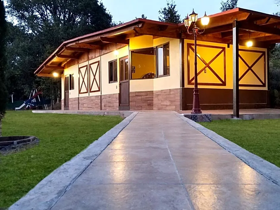 La Cabaña de Lola hotel hero