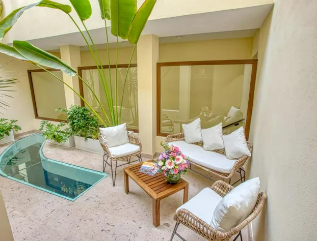 Casa Nicole Boutique Hotel hotel detail image 1