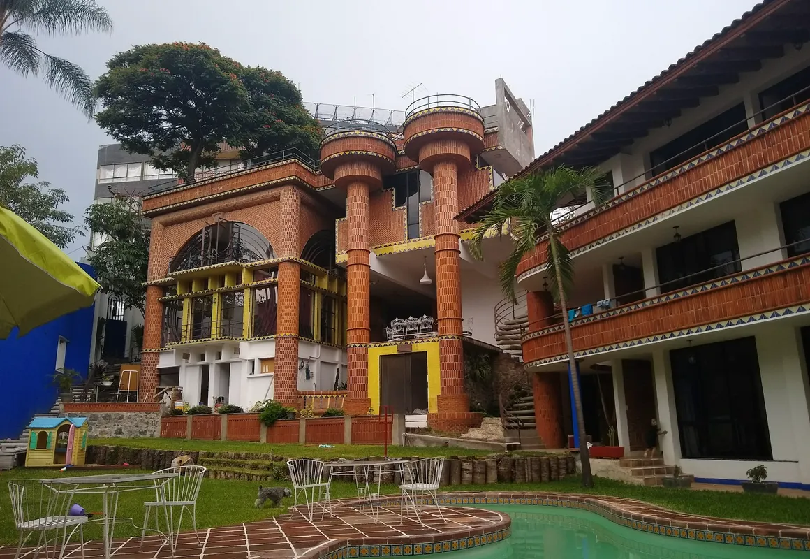 Castillo Cuernavaca hotel hero