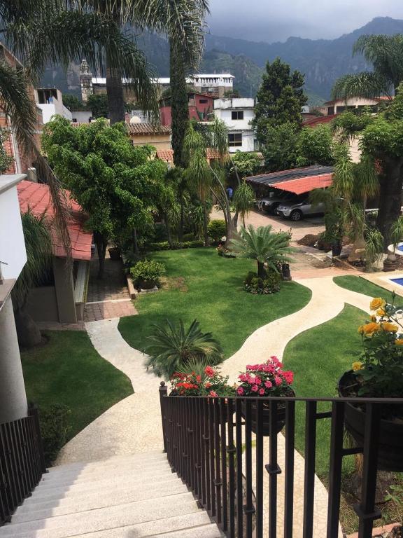 Hotel Concierge Flor y Canto hotel hero