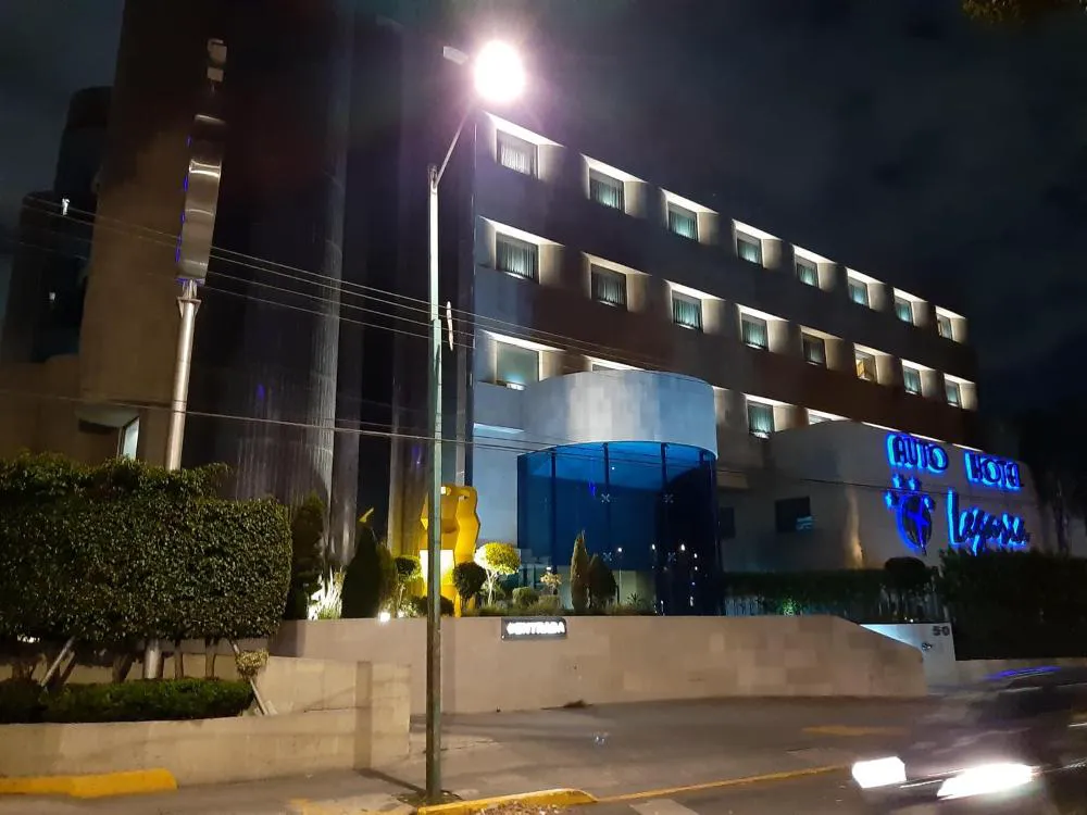 Auto Hotel Legaria hotel hero