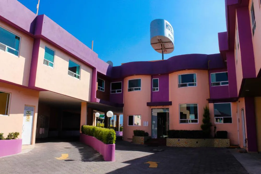 Plaza Fontesanta hotel hero