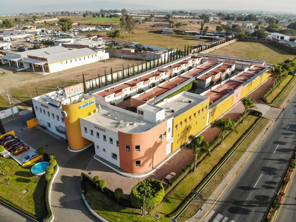 Hotel Castelo hotel hero