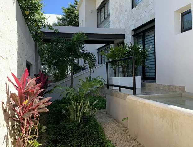 Xaha Villas Suites & Golf Resort hotel detail image 3