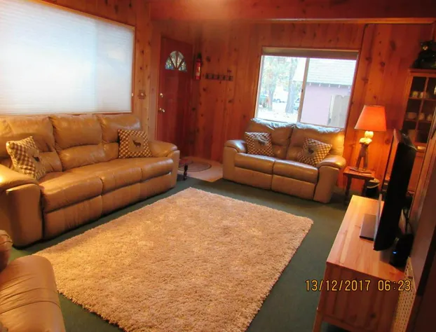 A Hodge Podge Lodge by Big Bear Cool Cabins hotel detail image 4