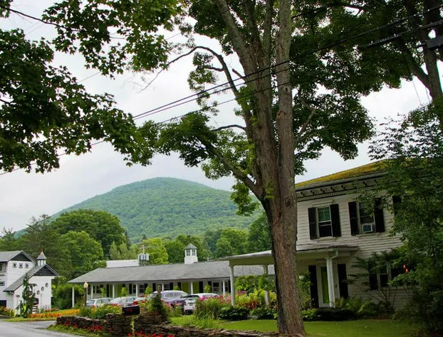 The Roxbury hotel detail image 1