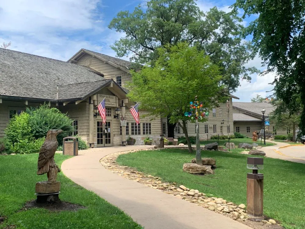Starved Rock Lodge & Conference Center hotel hero