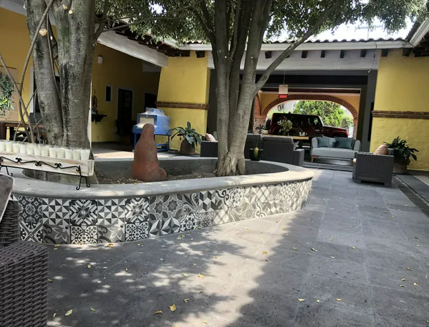 El Jardín De En Medio hotel detail image 1