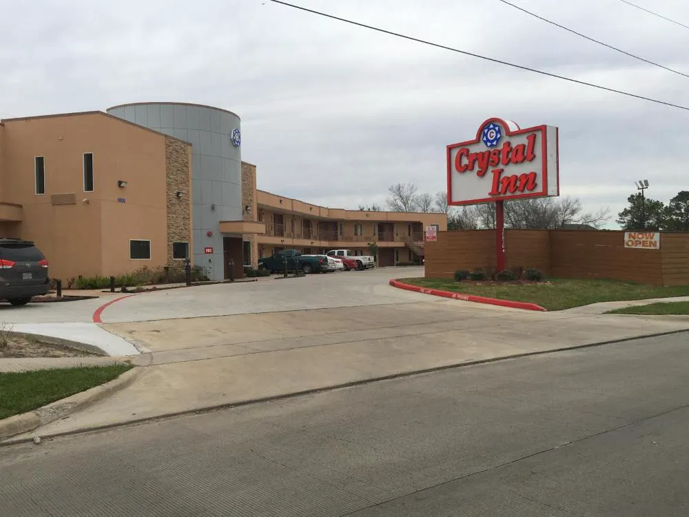 Crystal Inn hotel hero