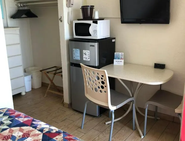 Starfire Motel hotel detail image 3