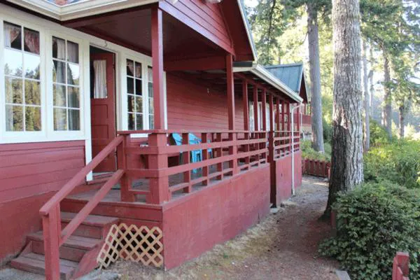 Mercer Lake Resort and Beach hotel hero