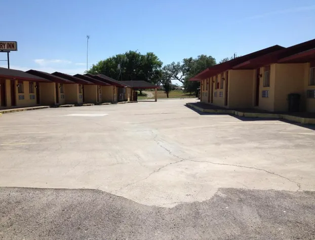 Luxury Inn hotel detail image 1