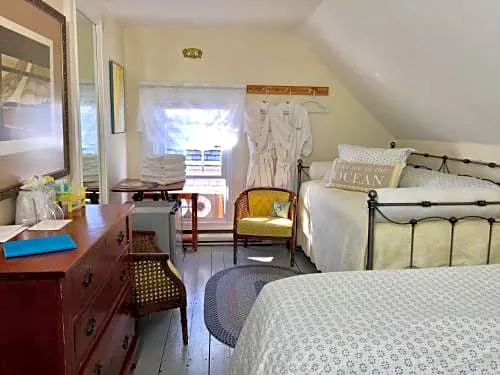 Seaside Inn hotel detail image 4