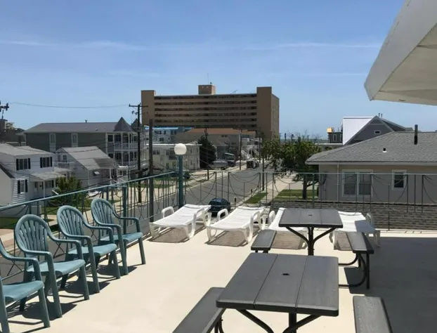 The Tramcar Motel formerly The Aruba Motel hotel detail image 4