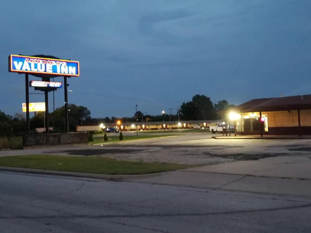 America's Value Inn hotel hero