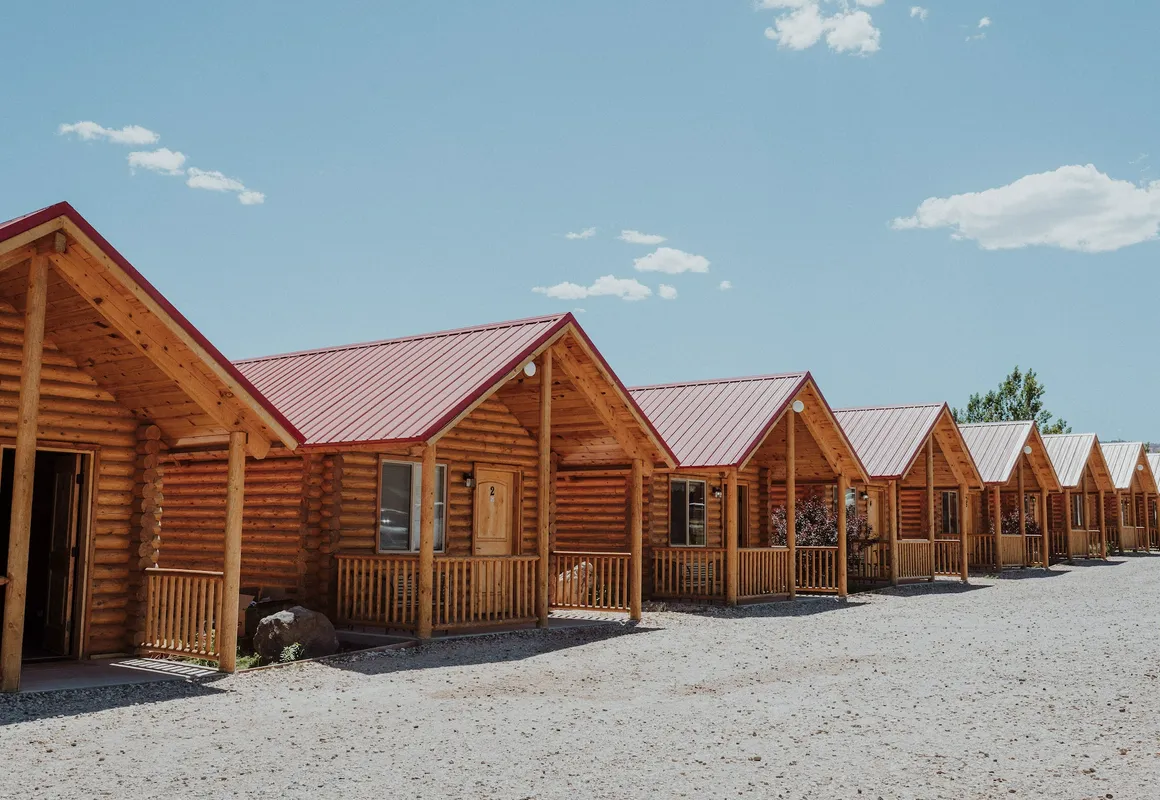Bryce Canyon Log Cabins hotel hero